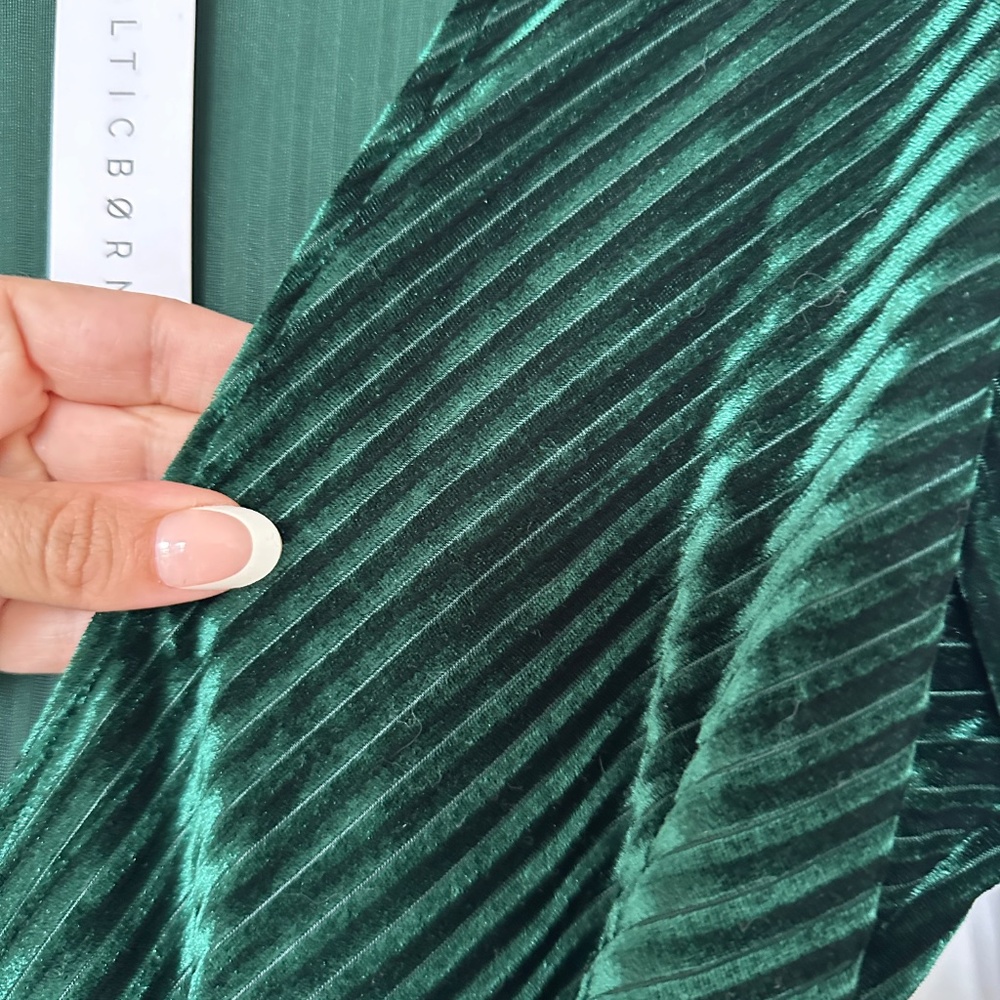 NWT Baltic Born Jada Ribbed Velvet Wrap Dress Emerald - Picture 9 of 11